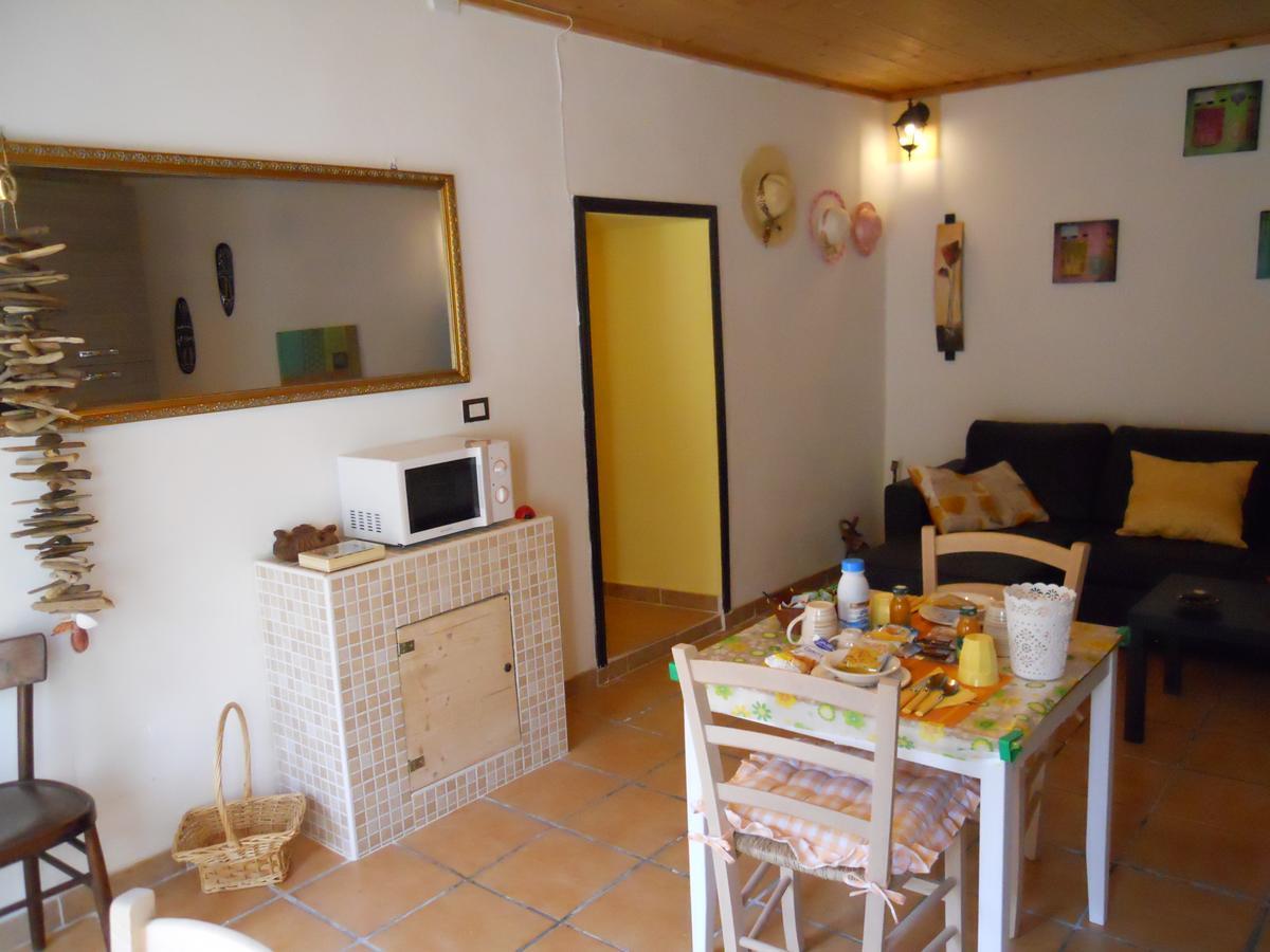 Bed and Breakfast Casa Clotilde Stazzano Exterior foto